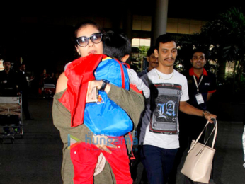 Akshay Kumar, Ajay Devgn, Kajol, Jacqueline Fernandez, Parineeti Chopra and others snapped at the airport