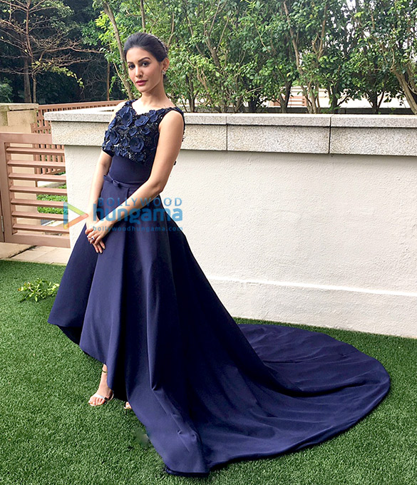 amyra dastur snapped promoting kung fu yoga alongside jackie chan 4