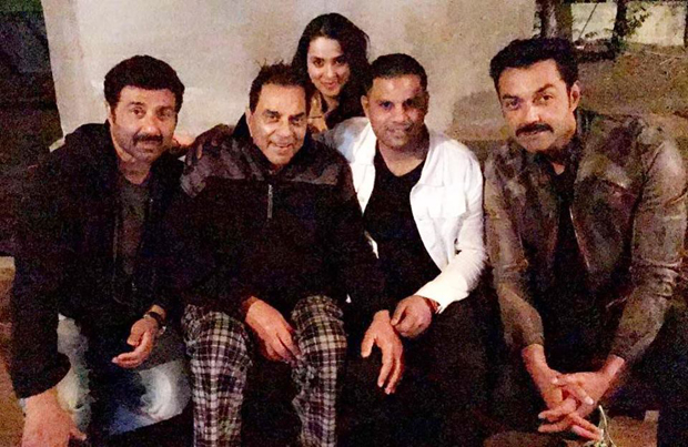 Check out: Bobby Deol celebrates birthday with family