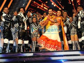 Bollywood celebs perform for a cause at 'Umang' police show