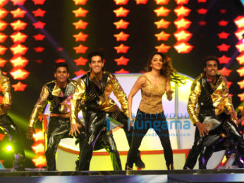 Bollywood celebs perform for a cause at 'Umang' police show
