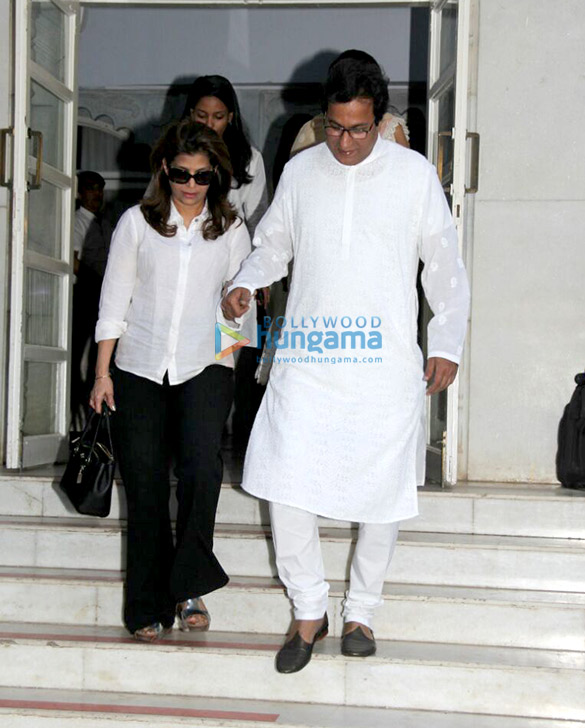 celebs attend om puris prayer meet 12