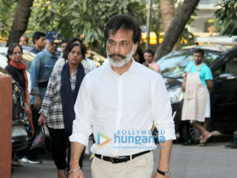 Celebs attend Om Puri's prayer meet