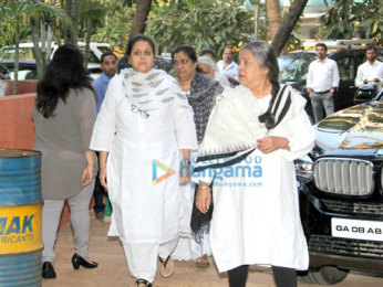 Celebs attend Om Puri's prayer meet