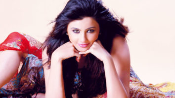 Daisy Shah’s MUST WATCH Rapid Fire On Hrithik Roshan, Katrina Kaif, Ranveer Singh