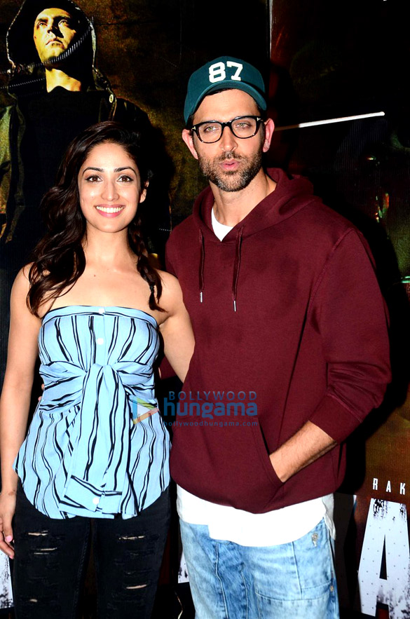 hrithik roshan and yami gautam snapped at kaabil promotions 6