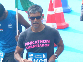 John Abraham, Sonali Bendre and others grace the Standard Chartered Mumbai Marathon 2017