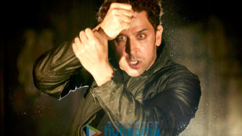 Movie still from the Movie Kaabil