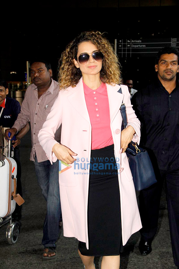 Kangna Ranaut, Vaani Kapoor, Sushmita Sen & Kanika Kapoor snapped at the airport
