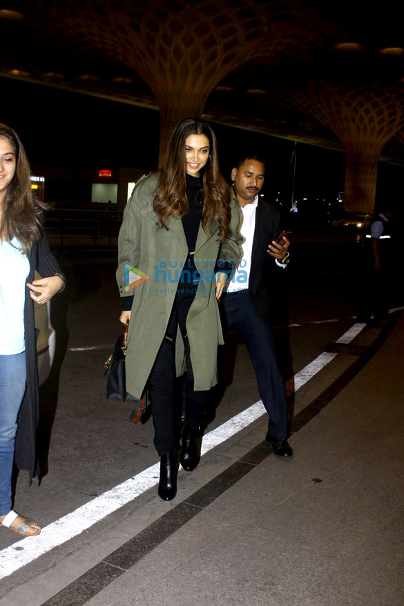 katrina and deepika snapped at airport 4