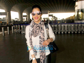 Preity Zinta, Karisma Kapoor, Sophie Choudry snapped at the airport