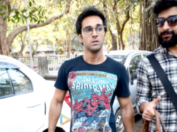 Pulkit Samrat manhandles a media photographer as his wife Shweta Rohira files for divorce