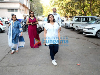 Pulkit Samrat manhandles a media photographer as his wife Shweta Rohira files for divorce
