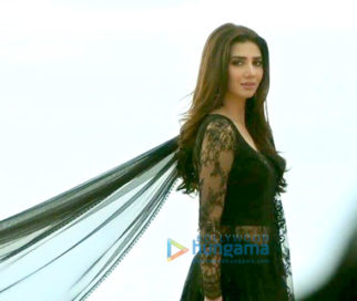Movie Stills Of The Movie Raees