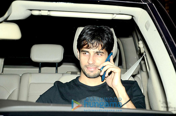 saif sidharth and alia snapped at karans house 2
