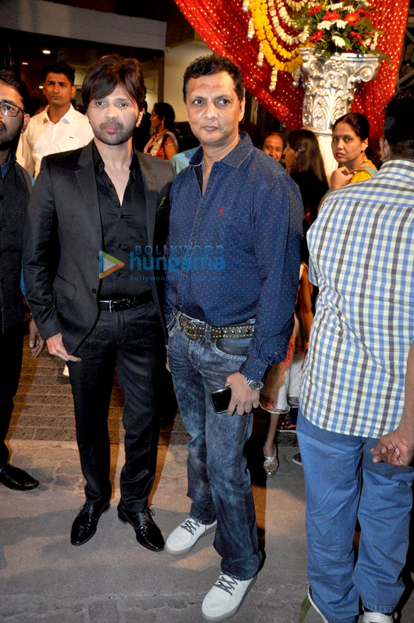 salman khan and family snapped at his driver deepak singhs sons wedding 6