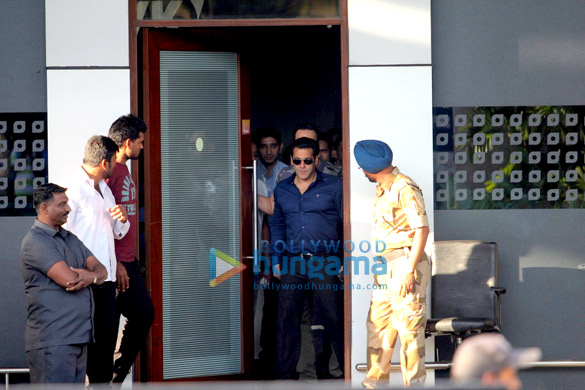 Salman Khan arrives back from Jodhpur