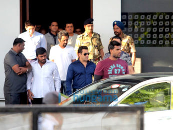 Salman Khan arrives back from Jodhpur