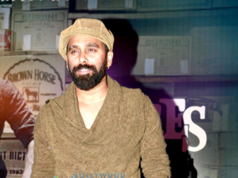 Shah Rukh Khan, Sunny Leone and others grace the success bash of 'Raees'