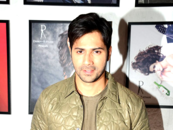 Shah Rukh Khan, Varun Dhawan, Kriti Sanon, Rekha & others grace the launch of Dabboo Ratnani's calendar 2017