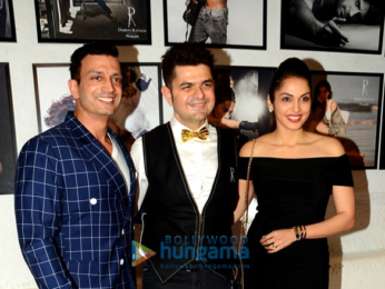 Shah Rukh Khan, Varun Dhawan, Kriti Sanon, Rekha & others grace the launch of Dabboo Ratnani's calendar 2017