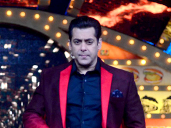 Shah Rukh Khan promotes 'Raees' on the sets of Salman Khan's Bigg Boss 10