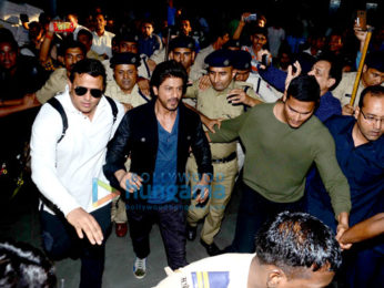 Shah Rukh Khan snapped at Bombay Central as he departs for New Delhi