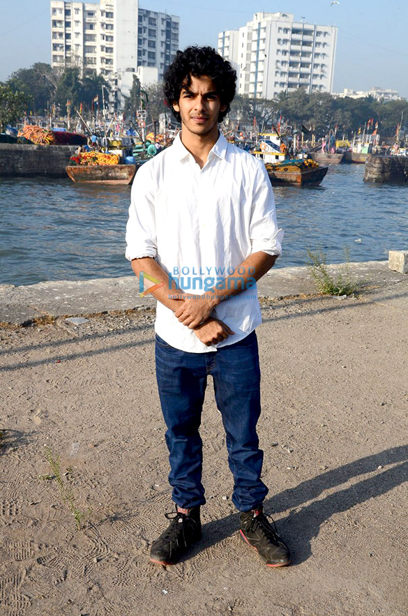 shahid kapoor and ishaan khatter snapped on the sets of majid majidi movie 12