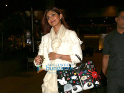 Shilpa Shetty & Vaani Kapoor snapped at the airport