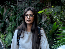 Sonam Kapoor snapped with R Balki in Bandra
