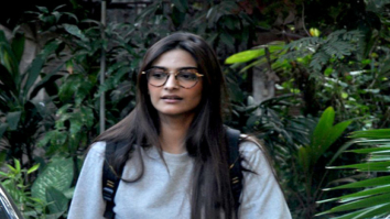 Sonam Kapoor snapped with R Balki in Bandra