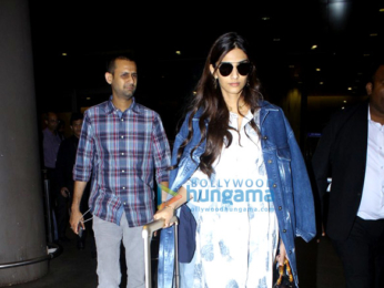 Sonam Kapoor snapped at the airport