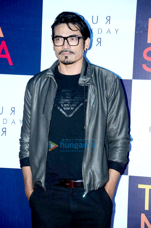 sunny leone amy jackson and karan singh grover grace the launch of tamasha 13