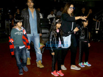 Varun Dhawan, Farah Khan & Vidhu Vinod Chopra arrive in Mumbai