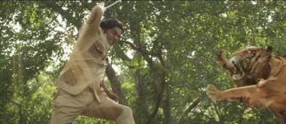 Jeena Isi Ka Naam Hai Behind The Scenes: Tiger VS Vikram Pratap Singh Jeena Isi Ka Naam Hai Behind The Scenes: Tiger VS Vikram Pratap Singh