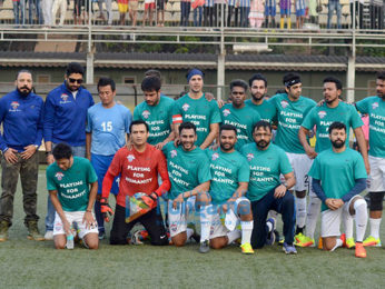 Abhishek Bachchan and Bhaichung Bhutia grace the 'Nike Premier League U-16's event