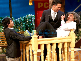 Akshay Kumar & Huma Qureshi promote 'Jolly LLB 2' on The Kapil Sharma Show