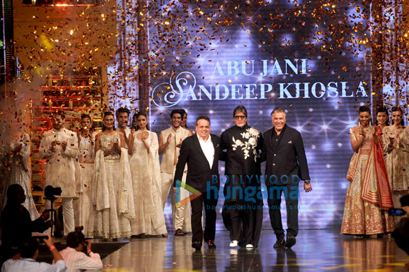 amitabh bachchan varun dhawan alia bhatt sonali bendre grace abu jani sandeep khoslas fashion show for cpaa 8