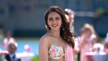 Wallpaper of the Movie De De Pyaar De