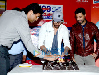 Hrithik Roshan celebrates the presence of the news channel TIMES NOW in 100 countries