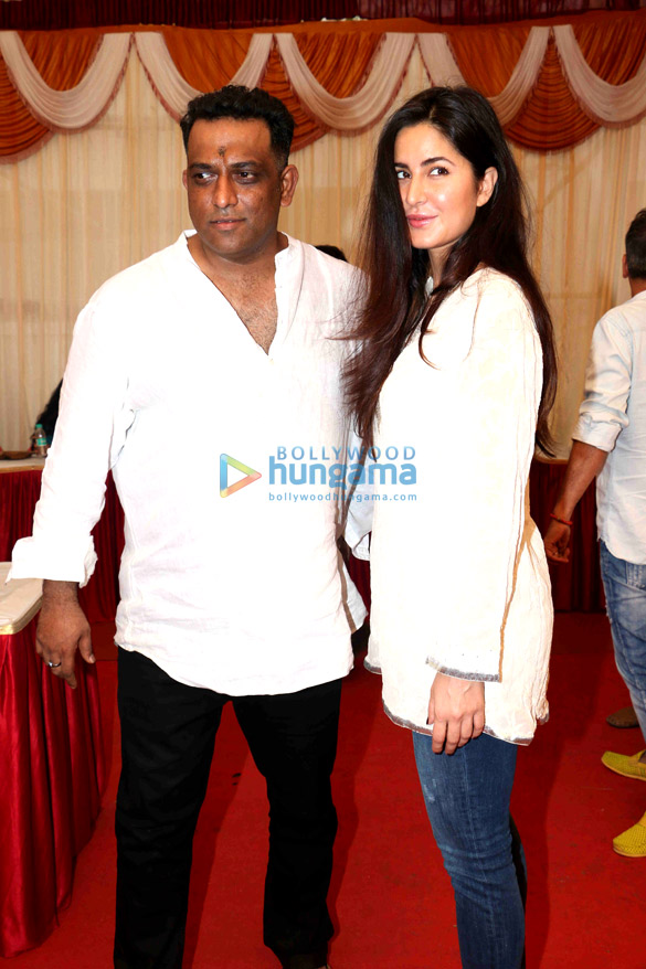 katrina kaif graces saraswati pooja at anurag basus house 5