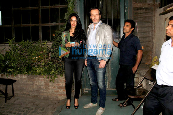 mallika sherawat snapped post dinner with friends 3