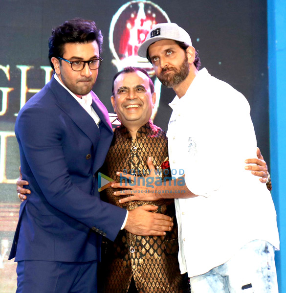 ranbir kappor hrithik roshan yuvraj singh and others grace the bright awards 2017 36