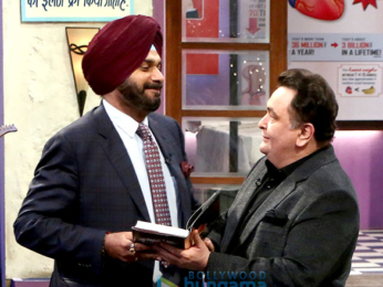 Rishi Kapoor and Neetu Kapoor Singh snapped on sets of The Kapil Sharma Show