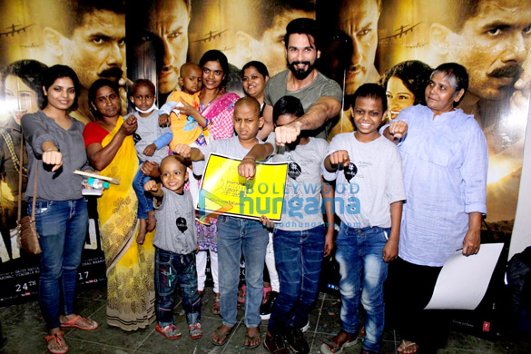 Shahid Kapoor and Kangna Ranaut meet access life NGO kids while promoting their film ‘Rangoon’
