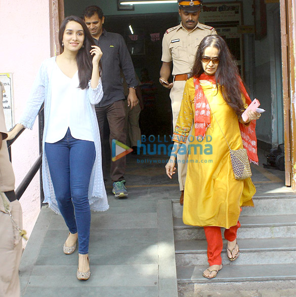 Shraddha Kapoor votes with her mother at Juhu