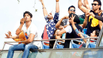 Check out: Sushant Singh Rajput blows kisses on the sets of Raabta