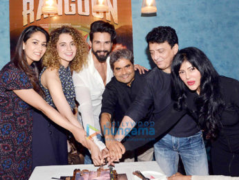 Sushant Singh Rajput, Kriti Sanon, Sonakshi Sinha and many more at the screening of 'Rangoon'