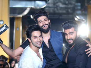 Varun Dhawan, Arjun Kapoor & Sonakshi Sinha walk the ramp for Kunal Rawal's show at the Lakme Fashion Week 2017