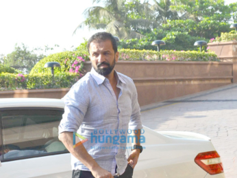 Aishwarya Rai Bachchan's father Krishnaraj Rai's prayer meet